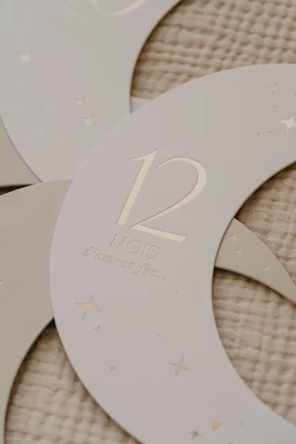 Cartes étapes première année de bébé