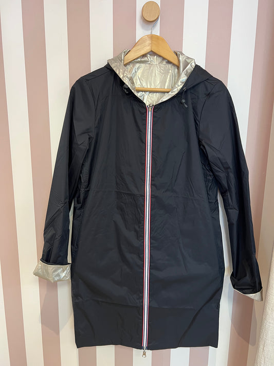 Impermeable