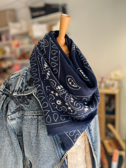 Foulard esprit bandana