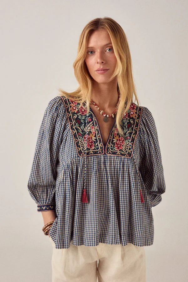 Blouse April