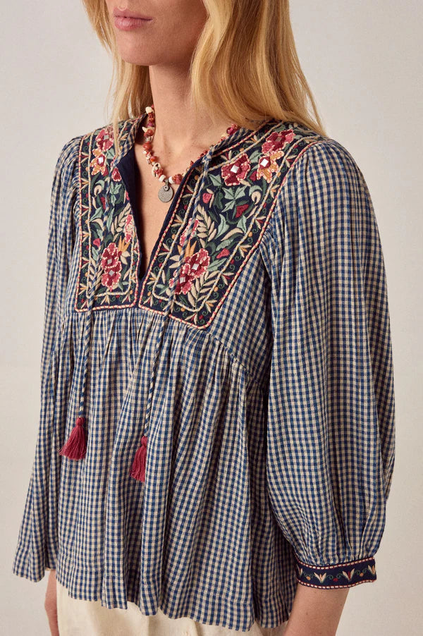 Blouse April